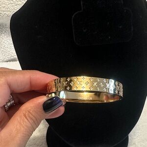 * New Fashion Inspired Jewelry (BANGLE) 
#92